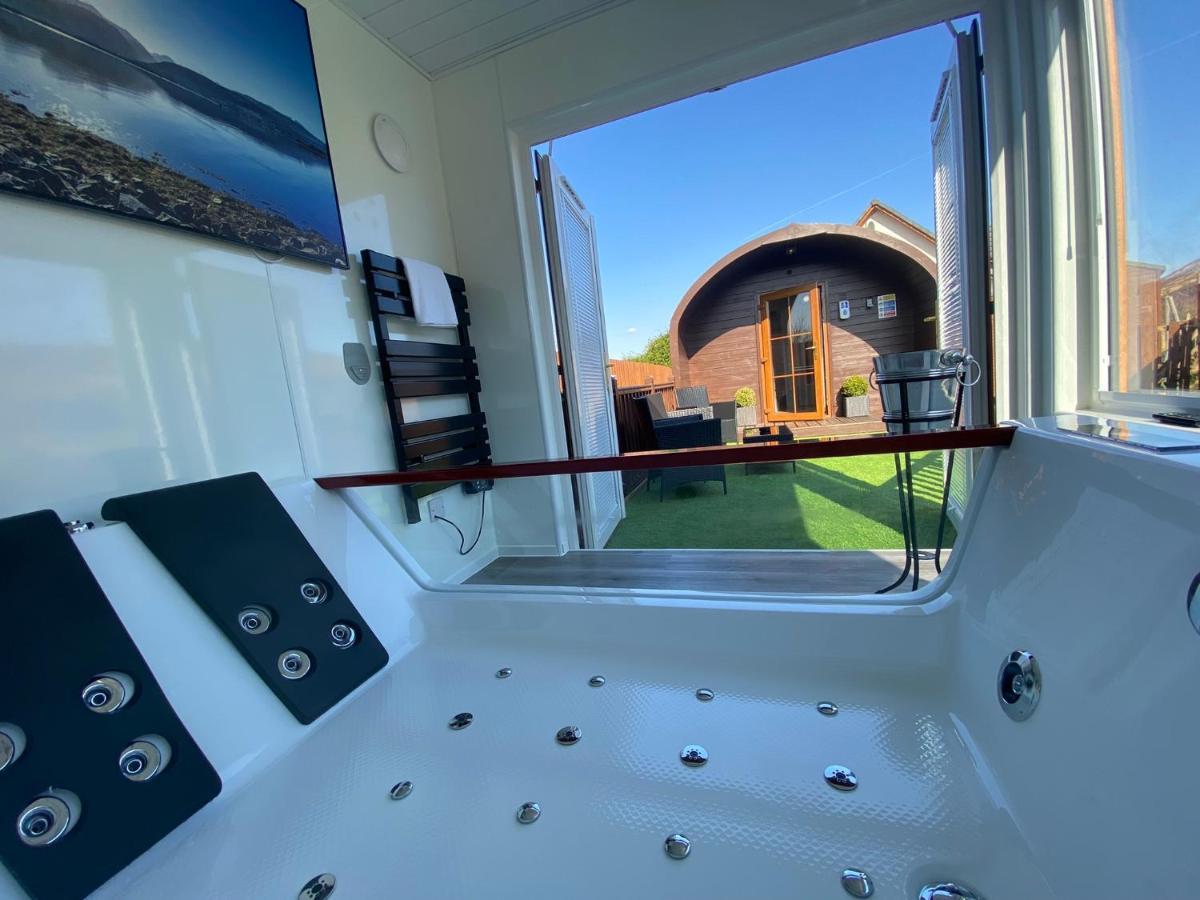 Highland Stays - Ben View Studio Pod & Jacuzzi Bath Fort William Exterior foto